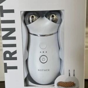 New•NuFACE Trinity+Pro Complete Advanced Kit. Face, Lip & Eye Kit